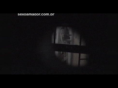 ❤️ Blondiin saab salaja videolevi naabruskonna voyeuri poolt peidetud õõnsate telliskivide taha peidetud Porno at porn et.xxxomg.ru ❌
